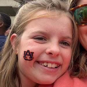 Meet your Posher, Lea